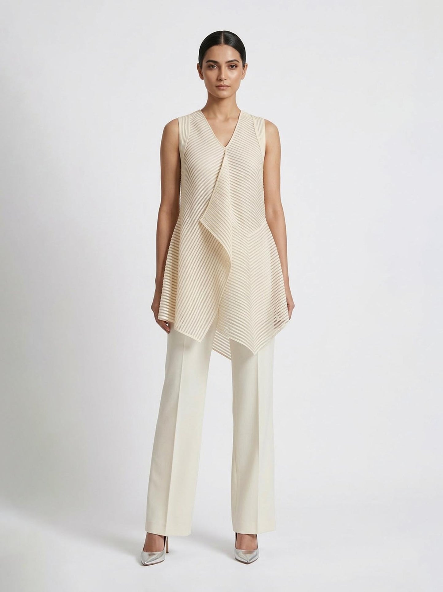 Elara Structured Top
