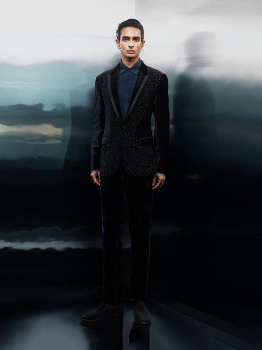 Obsidian Mirage Tuxedo