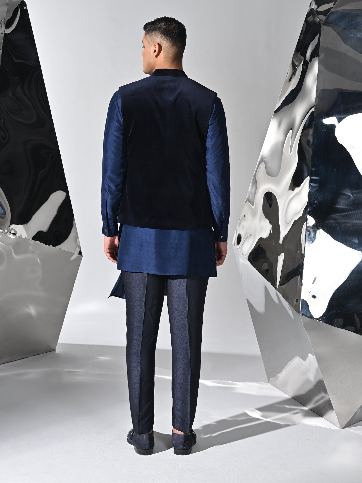 Handcrafted Navy Blue Bundi Set