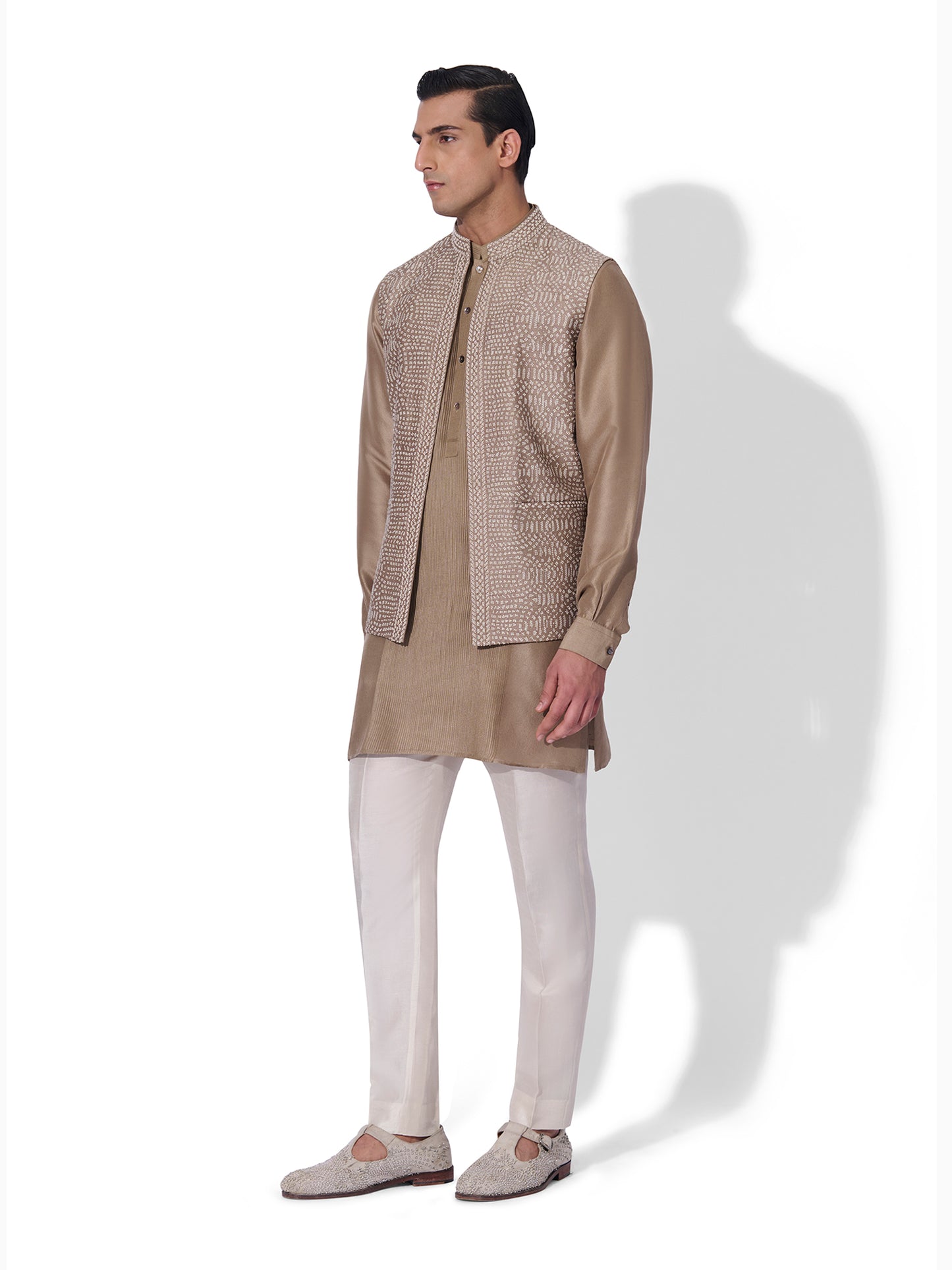 Mocha Mousse Embroidered Bundi Set