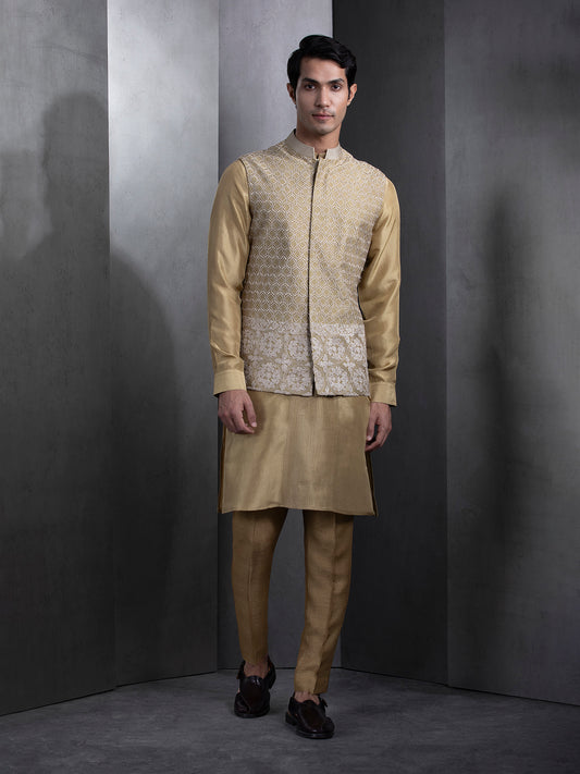 Leaf Green Embossed Gurdle Bundi Set