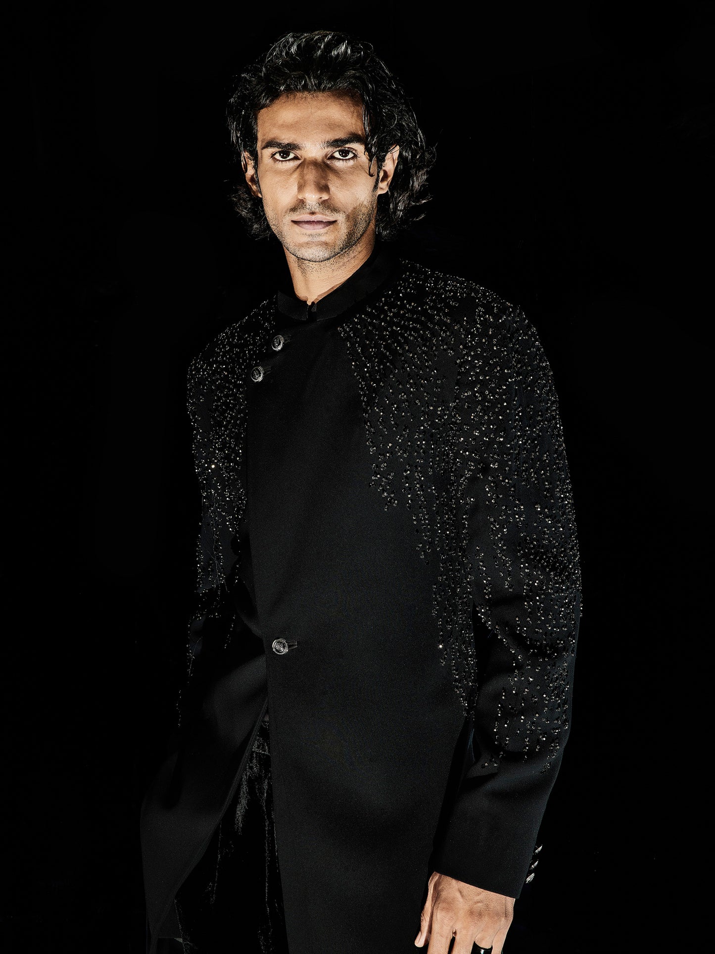 Black Interstellar Long Bandhgala