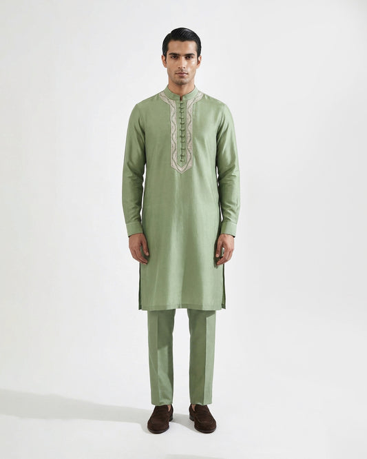 Arvyn Embroidered Kurta Set