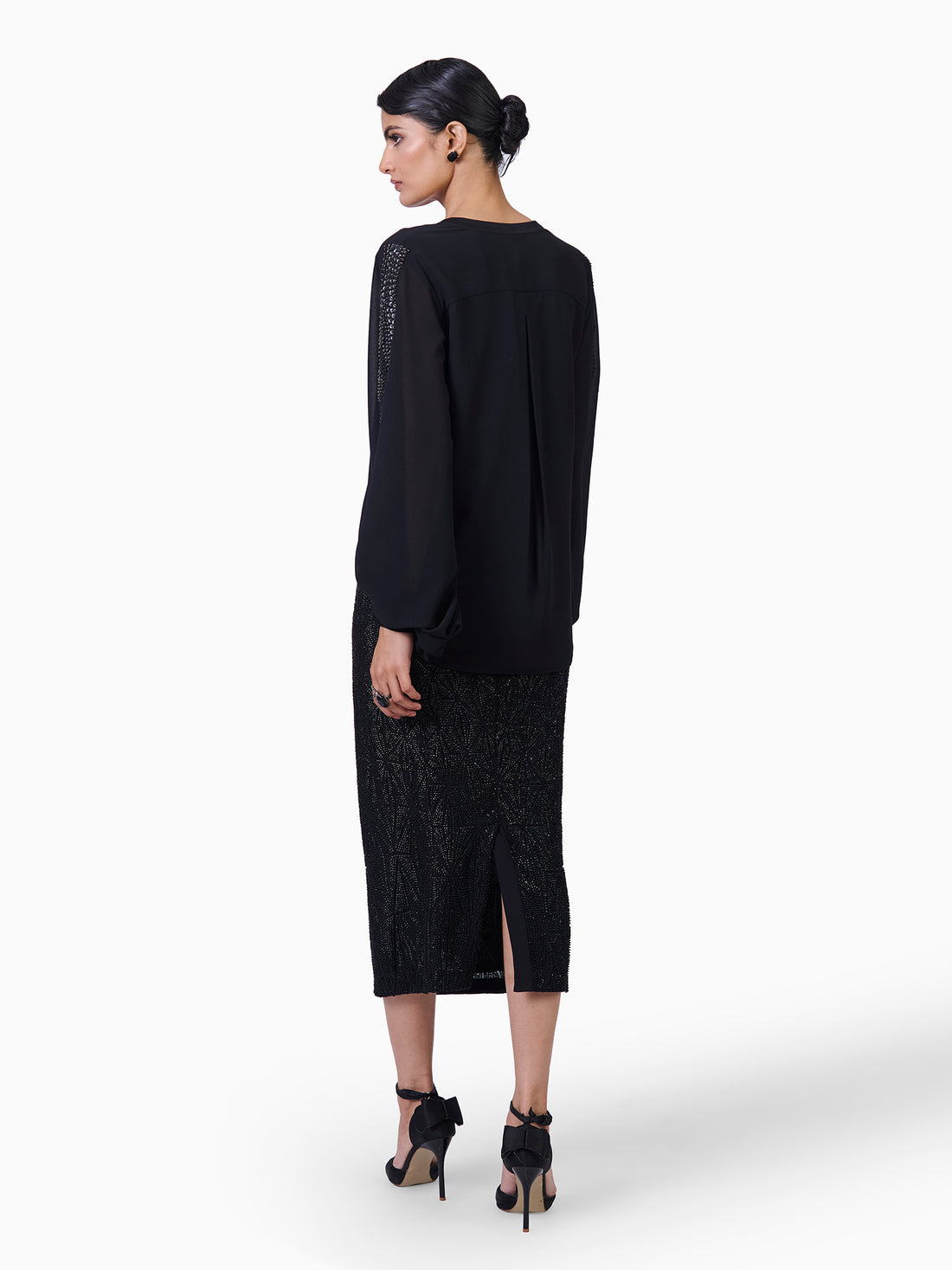 Overlapping Panels Top