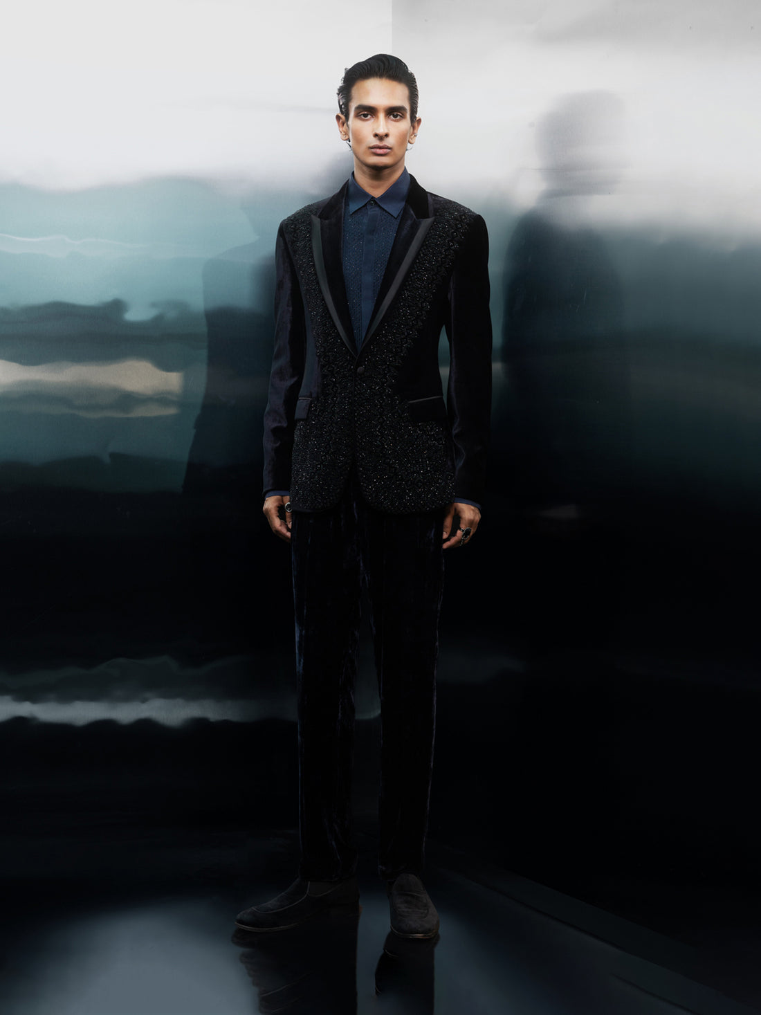 Obsidian Mirage Tuxedo