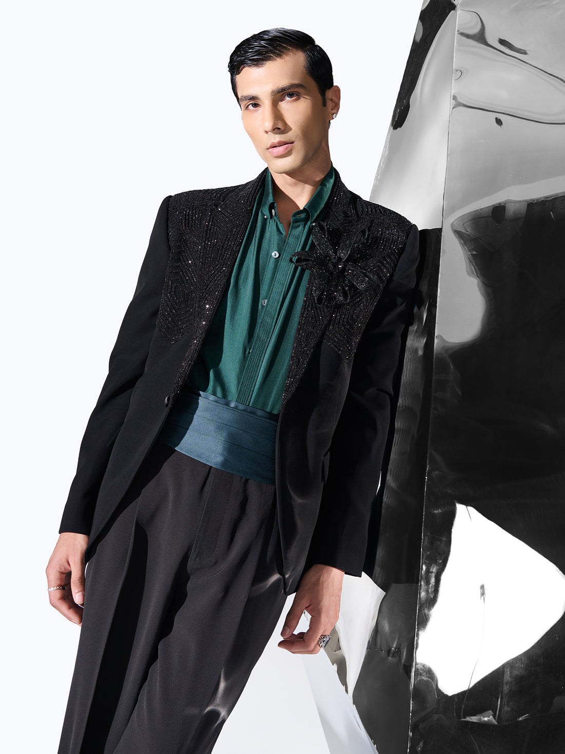 Nocturne Bloom Tuxedo