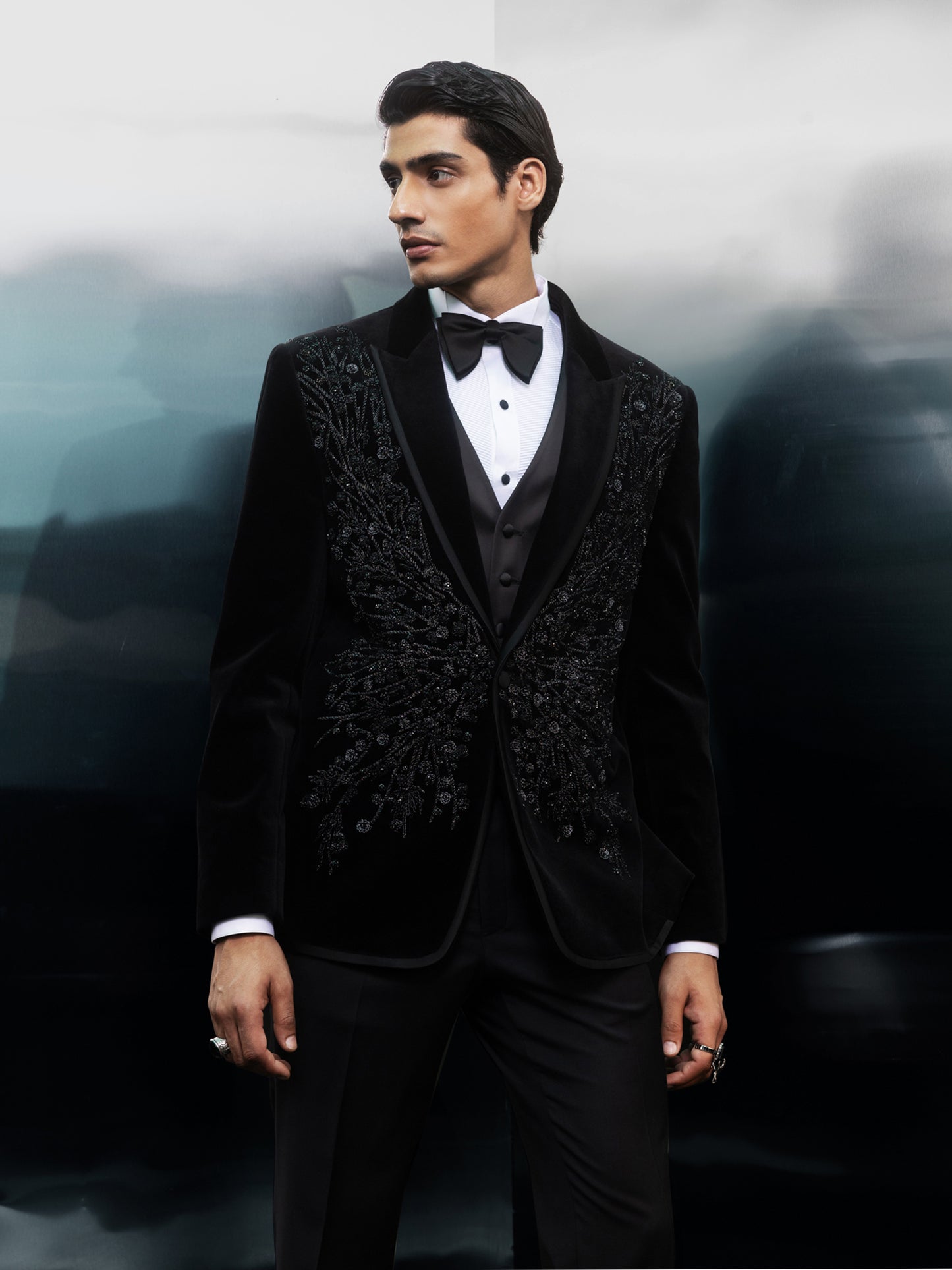 Nocturne Majesty Tuxedo