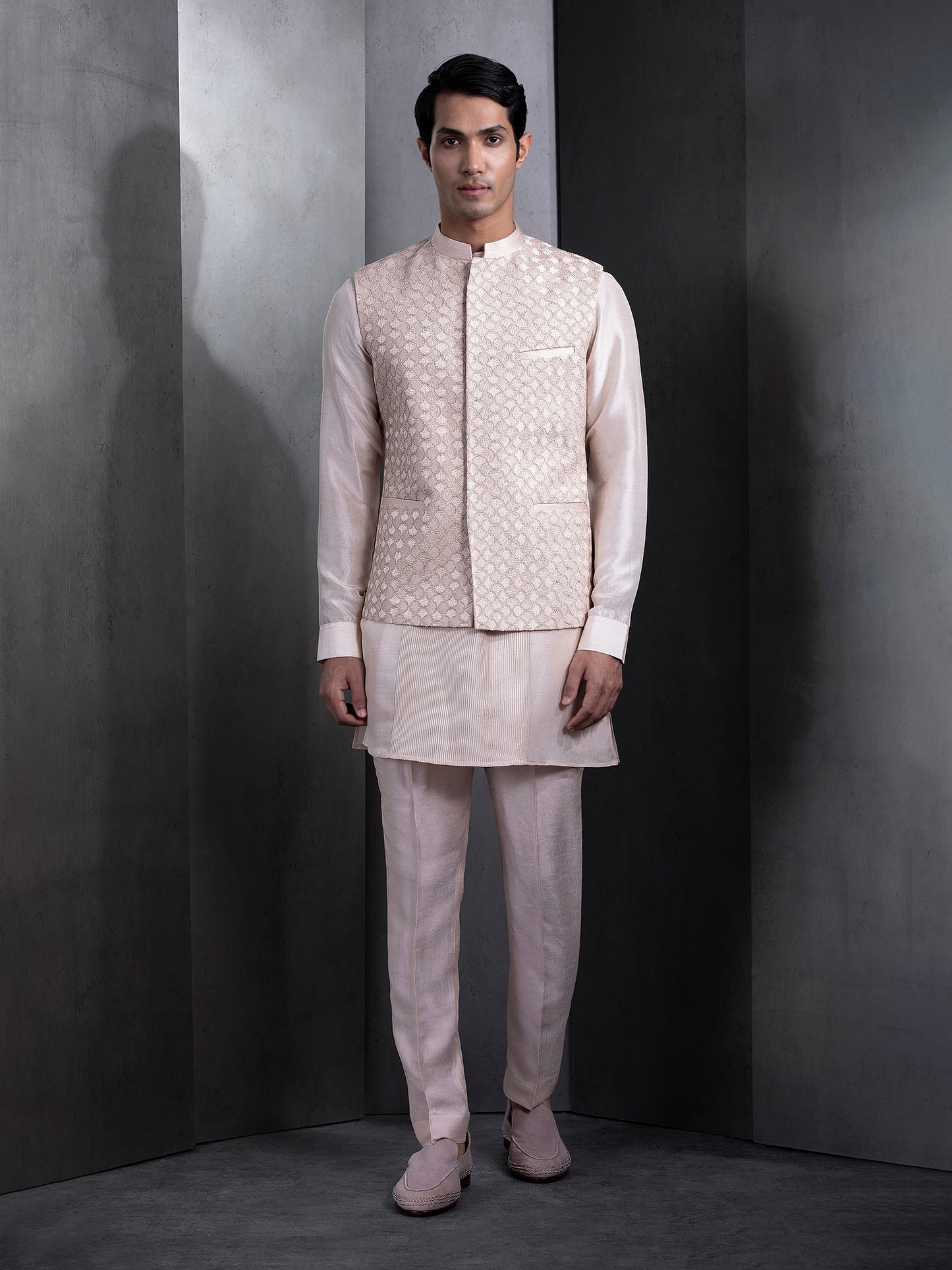 Pastel Pink Embroidered Bundi Set