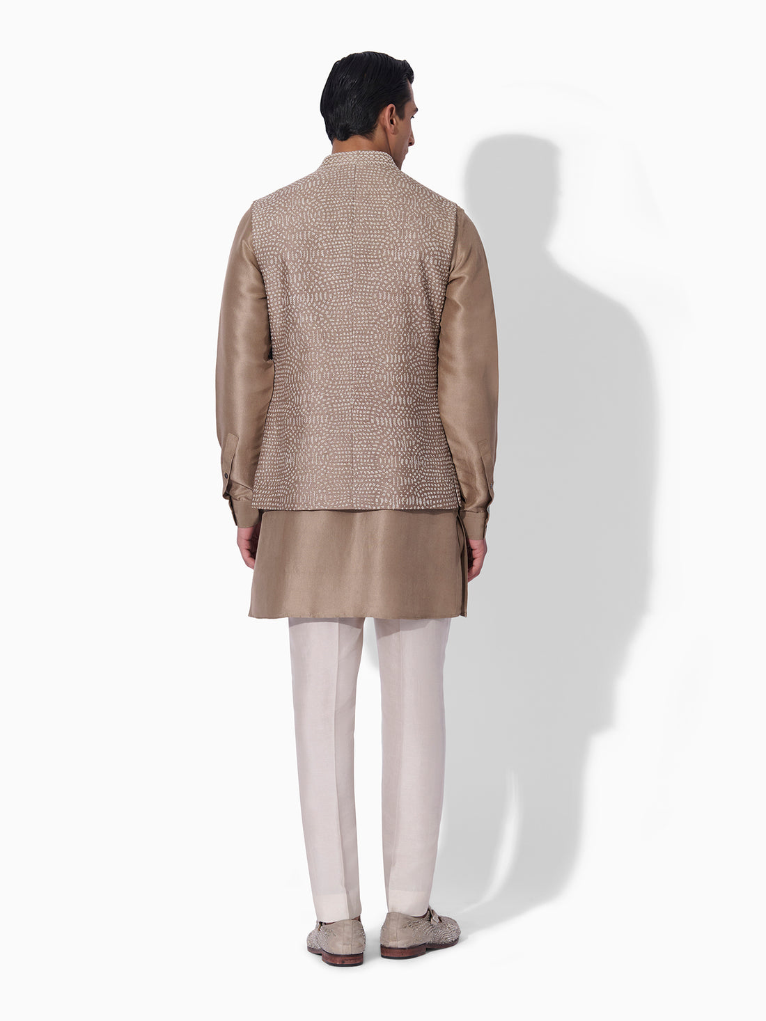 Mocha Mousse Embroidered Bundi Set