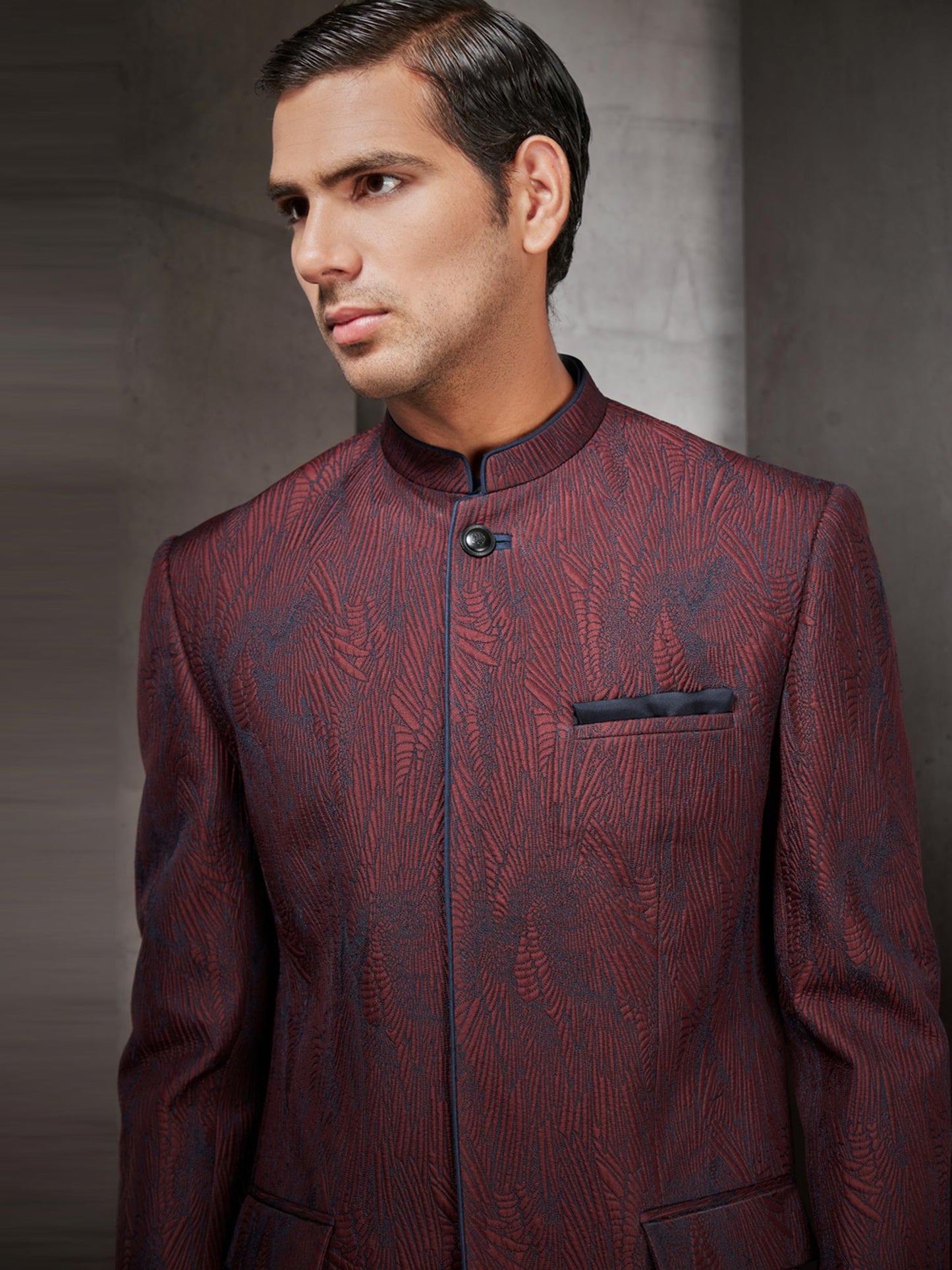 Maroon Quilted Wing Pattern Bandgala